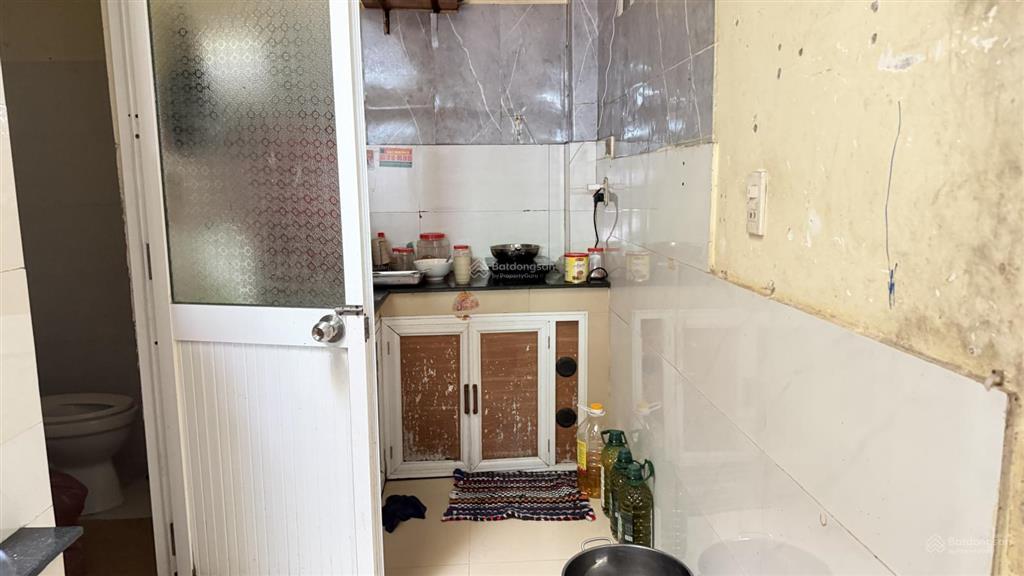 Siêu hiếm mặt tiền đường đắc địa bán ẩm thực trung tâm phố cổ mở mắt ra là kiếm tiền chưa tới 5 tỷ.