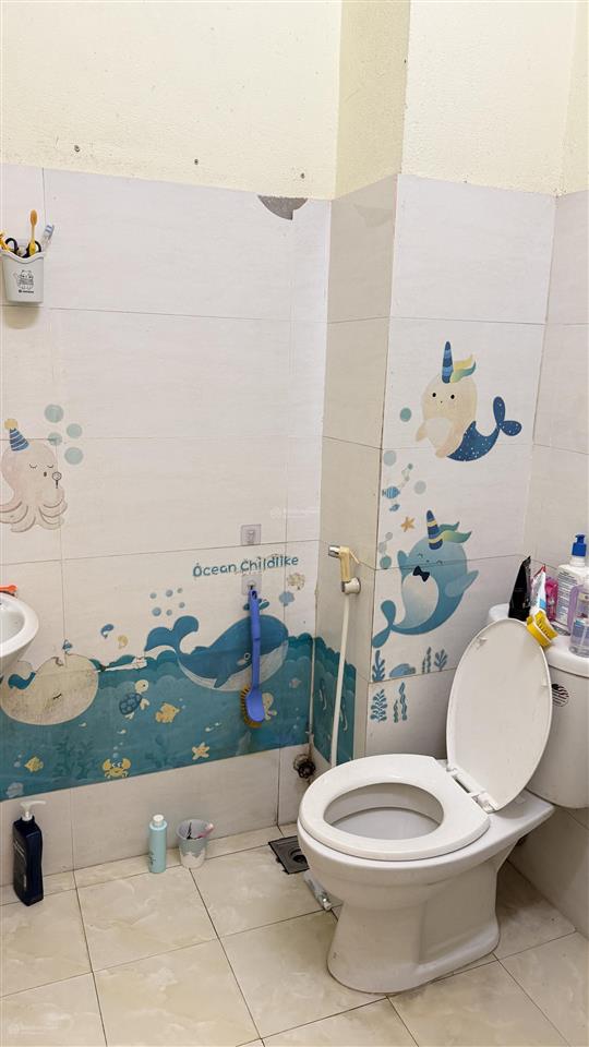 Siêu hiếm mặt tiền đường đắc địa bán ẩm thực trung tâm phố cổ mở mắt ra là kiếm tiền chưa tới 5 tỷ.