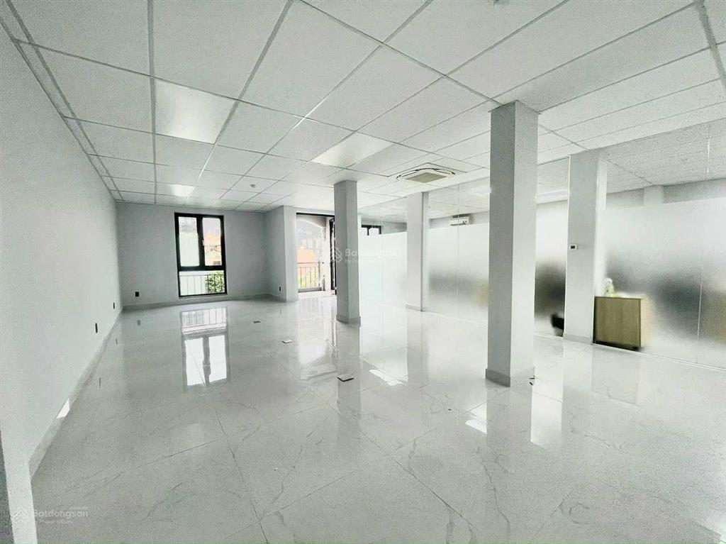 Cho thuê tòa nhà 106 lê lai phường bến thành tp. hồ chí minh