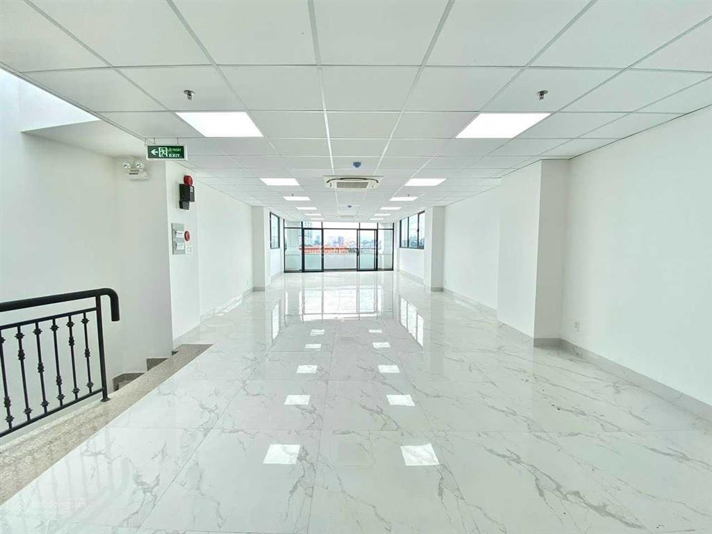Cho thuê tòa nhà 106 lê lai phường bến thành tp. hồ chí minh
