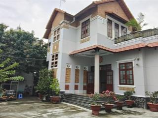 Bán biệt thự sân vườn kiểu pháp, diện tích 377 mét full thổ, quận 7, giá 26 tỷ thương lượng