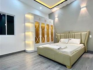 Bán nhà 3 tầng, mặt tiền hẻm xe hơi thông, đường huỳnh tấn phát quận 7, full nội thất giá 7 tỷ x