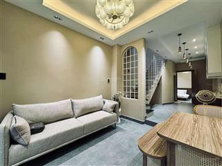 Bán nhà mới hẻm xe hơi 4m thông, 50m2 2 tầng 3 phòng, đủ nội thất, chỉ 7.45 tỷ tl