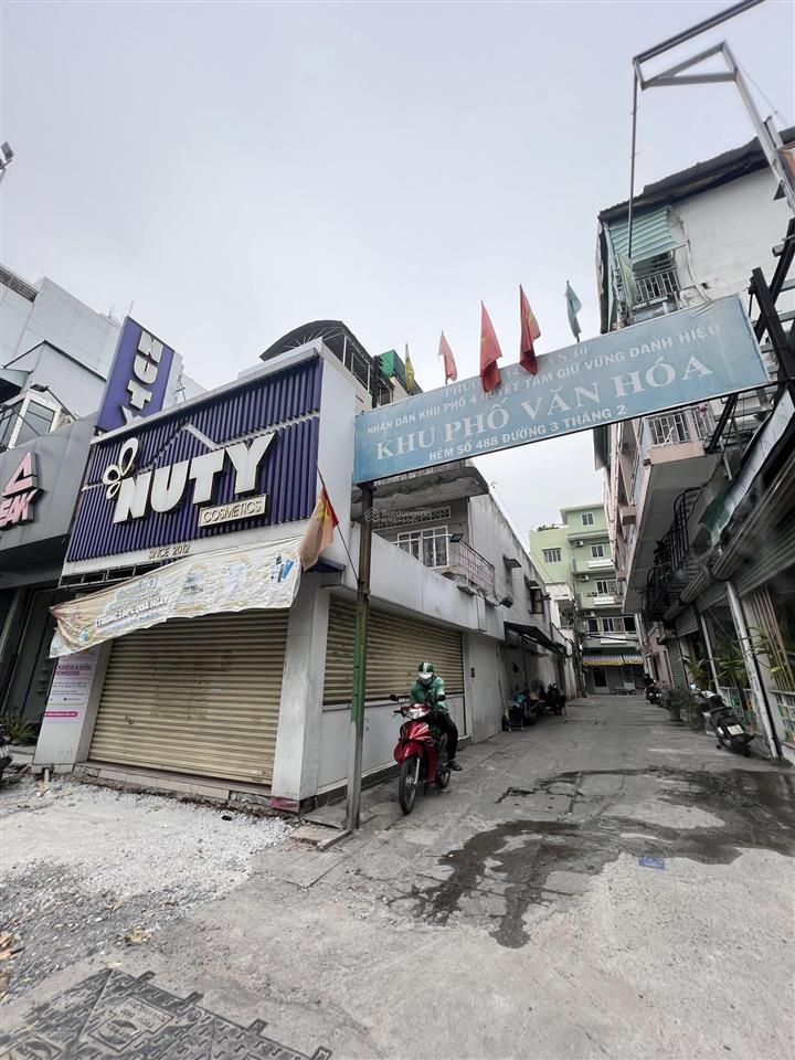 Nhà riêng góc 2 mặt tiền tại nhật tảo, 7,8 tỷ, 50m2, 2pn, 2wc, 2 tầng.