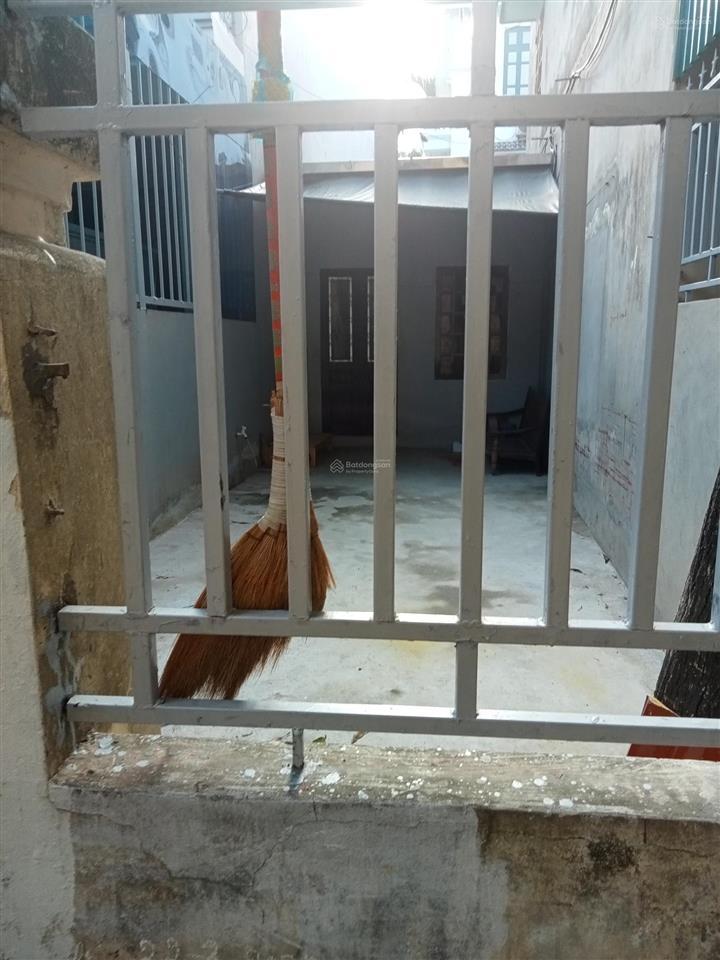 Chính chủ cần cho thuê gấp nhà cấp 4 + sân tổng dt 70 m2 làm nhà trọ, vp, kho hàng tại thanh am