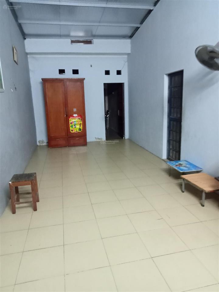 Chính chủ cần cho thuê gấp nhà cấp 4 + sân tổng dt 70 m2 làm nhà trọ, vp, kho hàng tại thanh am