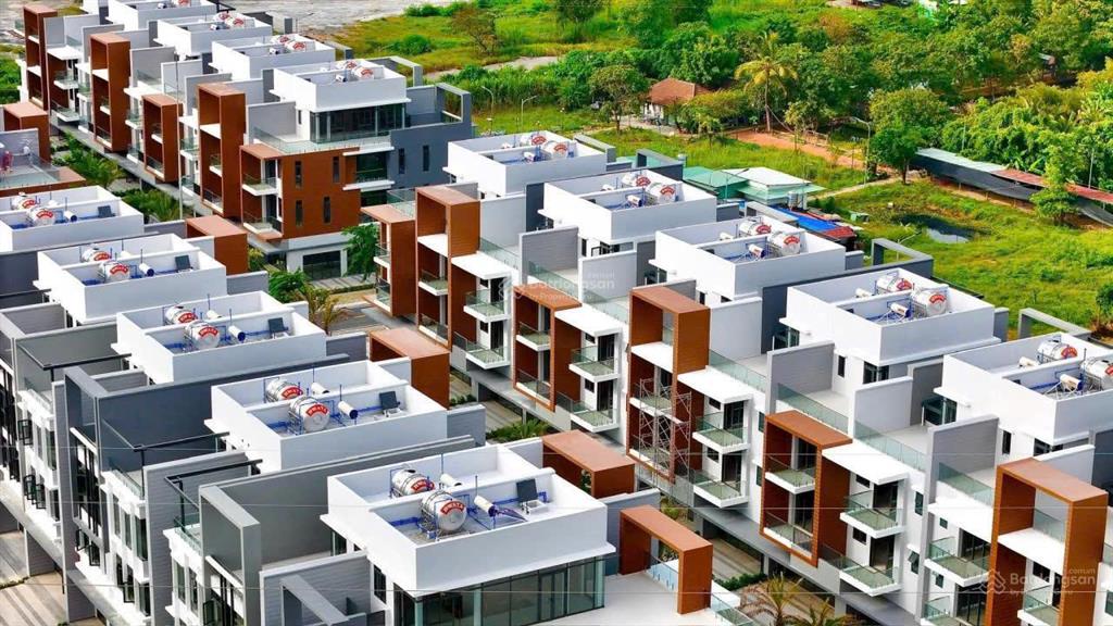 Nhà phố 2 mặt tiền celesta avenue đầu tư sinh lời cao trả trước 12 tỷ 30% nhận nhà bank cho vay 65%