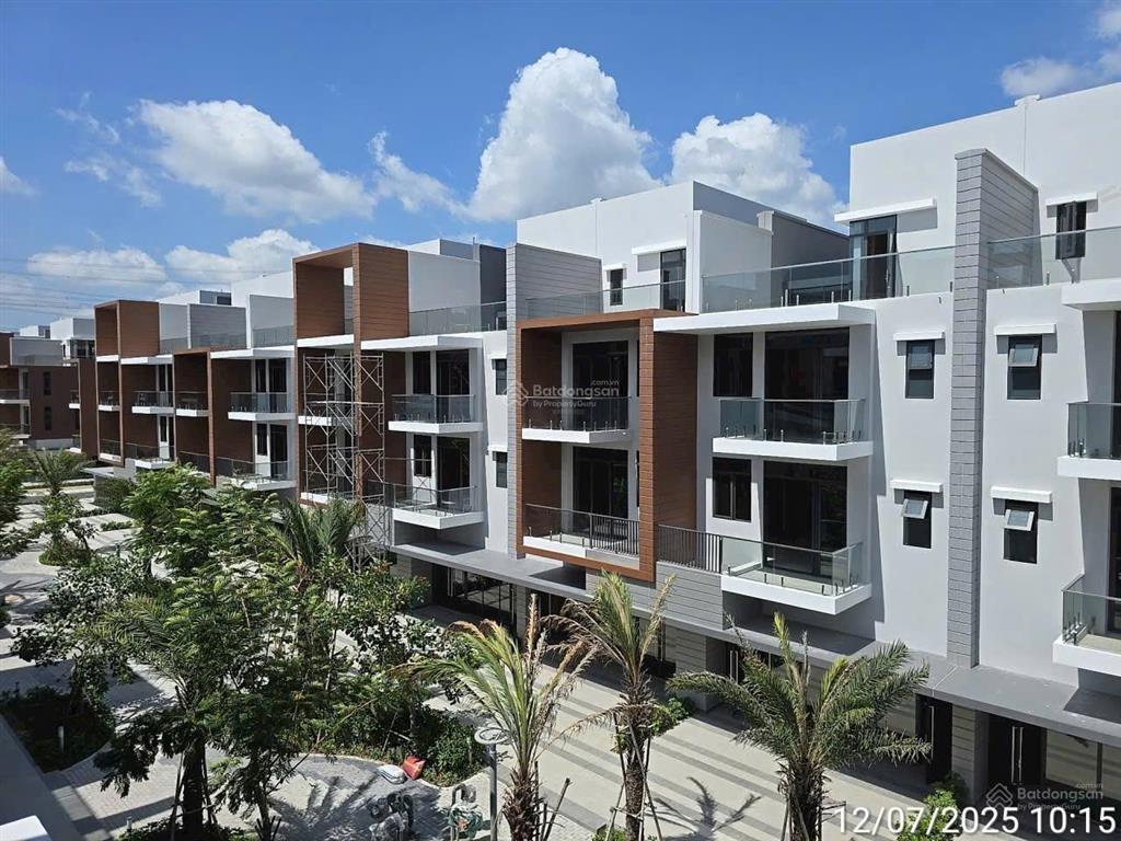 Nhà phố 2 mặt tiền celesta avenue đầu tư sinh lời cao trả trước 12 tỷ 30% nhận nhà bank cho vay 65%