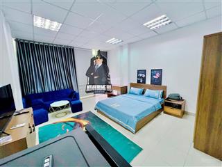 Căn hộ 2 phòng ngủ balcony // ngã 4 phú nhuận