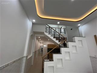 Chào bán nhà 2 tầng mặt tiền kinh doanh đường tôn đản, vị trí vip. diện tích 90m2 hướng chính tây