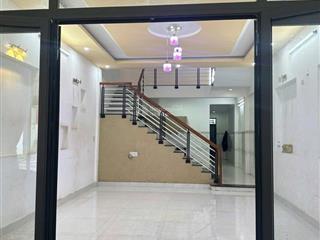 Nhà này k mua thì mua nhà nào nữa! chào bán căn nhà 2 tầng mặt tiền nhơn hòa 22