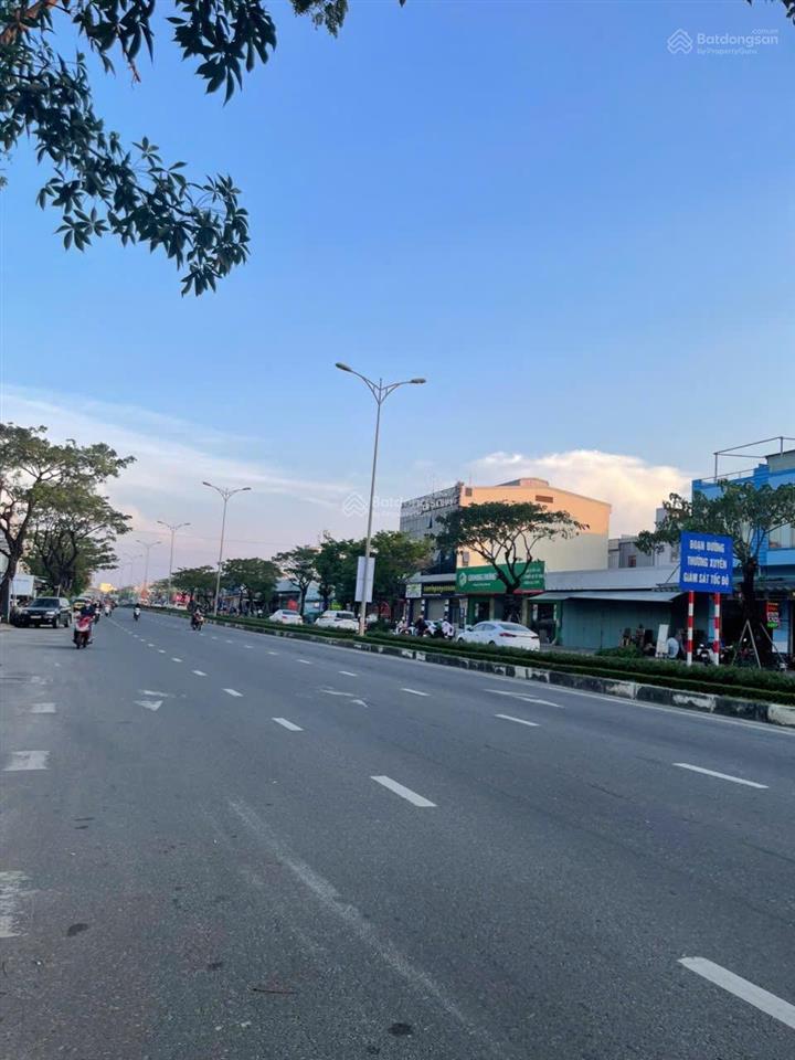Bán gấp lô đất mặt tiền võ chí công, đoạn gần cầu nguyễn tri phương