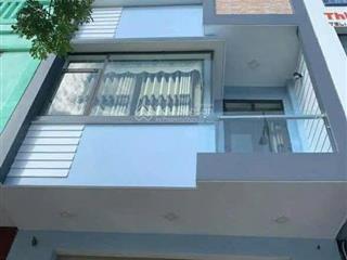Bán nhà 3 tầng kiên cố đường hoàng thị loan
dt đất  100m2
mặt tiền đường lớn,thuận tiện kinh doanh
