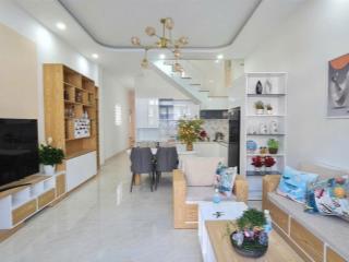 Bán nhà đẹp góc 2 mặt tiền dt 101,4m2 đường chí linh nha trang, đầy đủ nội thất cao cấp, giá 6,9ty