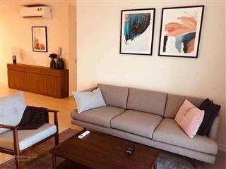 Cần bán gấp căn hộ góc 2 phòng ngủ 81 m2 ,full nội thất giá 7.5 tỷ ( bao phí ) , sổ đỏ
