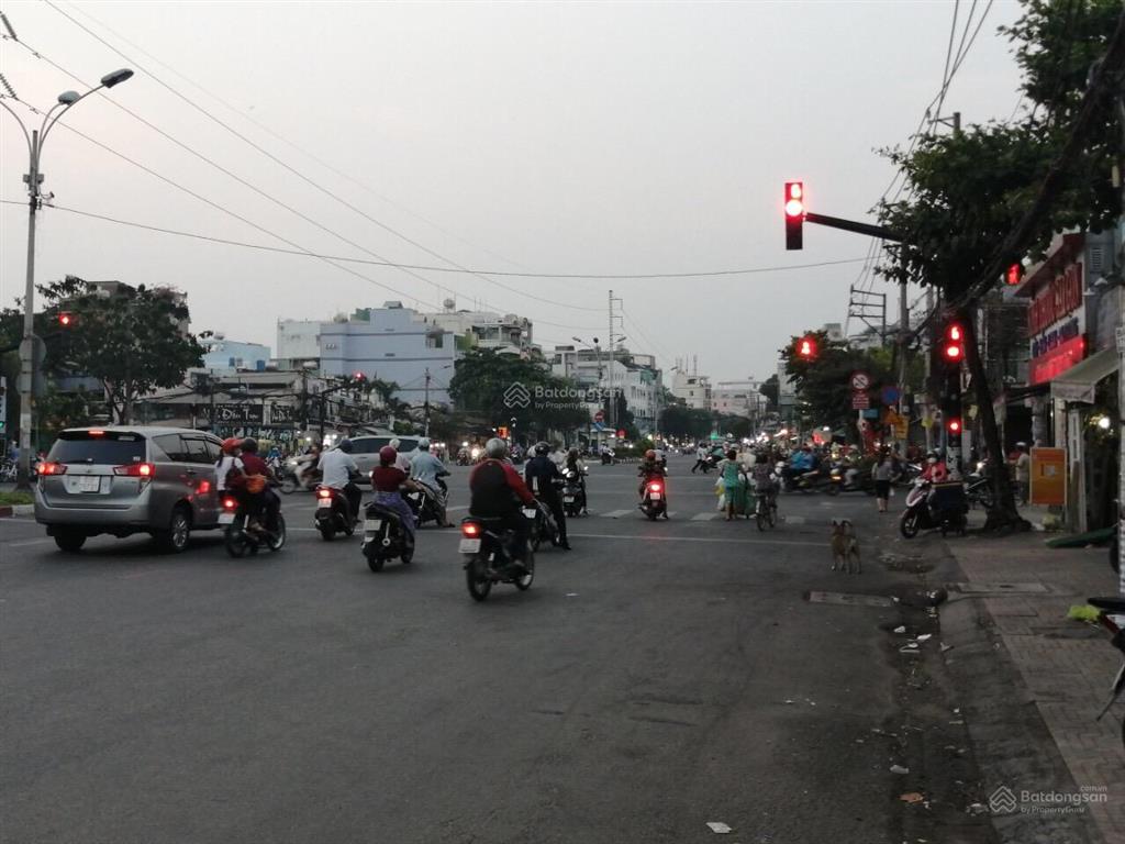 Bán nhà mtkd góc ngã 4 chợ bình tiên. dt 6,4x25,7 (dtsd 276m2) giá 40 tỷ pháp lý chuẩn chỉnh