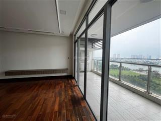 Bán gấp căn hộ 4pn park 3 đầu hồi 188m2, view trực diện công viên, giá tốt nhất tòa có thương lượng