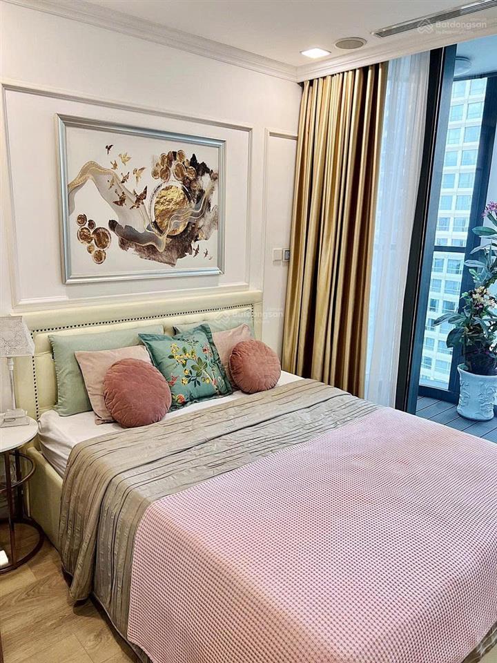 Cần bán căn hộ 2pn 94m2 landmark 81, nhà mới đẹp, decor sang trọng, sổ hồng vĩnh viễn còn tl