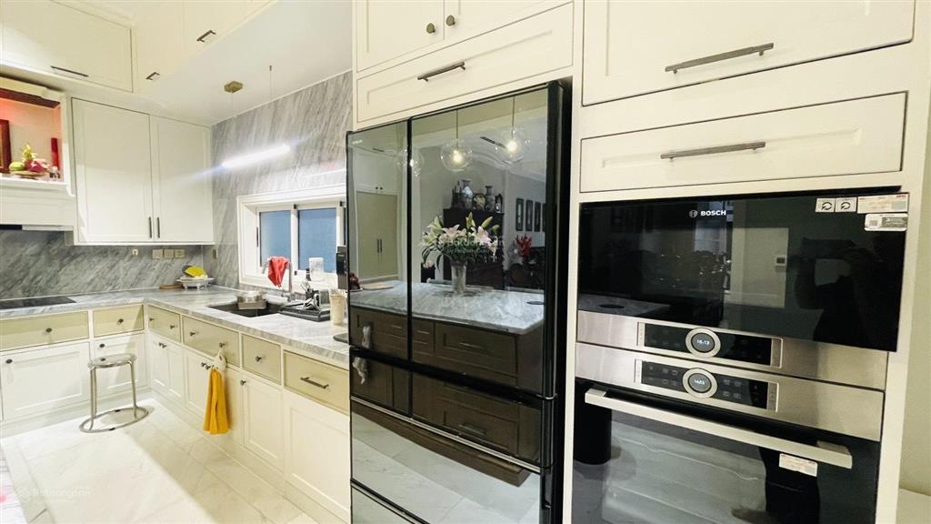 Bán nhà mặt tiền nguyễn văn thủ, quận 1 vị trí vàng trung tâm, siêu phẩm hiếm có