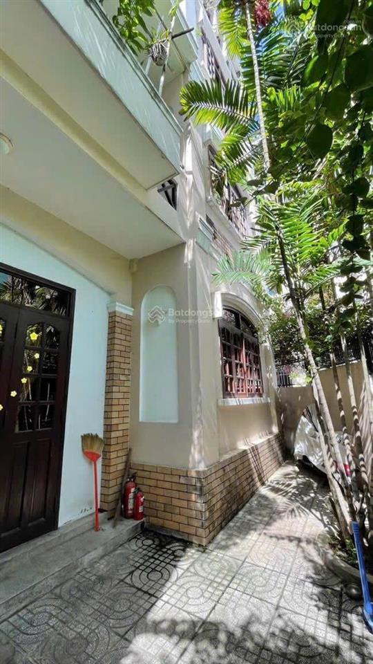 Biệt thự trần quang diệu, q3  6pn, nở hậu đẹp, giá chỉ 18.5 tỷ