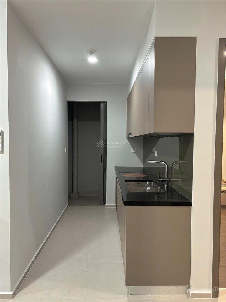 Bán căn hộ 59m2 (2pn)  giá 2,8 tỷ  full nội thất  sổ hồng sẵn