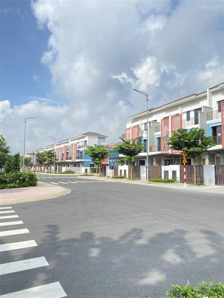 Nhà trung tâm vsip2, ngân hàng hỗ trợ 70%.900tr nhận nhà ngay 0931 414 ***