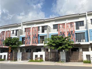 Nhà trung tâm vsip2, ngân hàng hỗ trợ 70%.900tr nhận nhà ngay 0931 414 ***