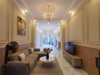 Bán villa mini đường tôn thất tùng, dt 121 m2 giá chỉ 23 tỷ