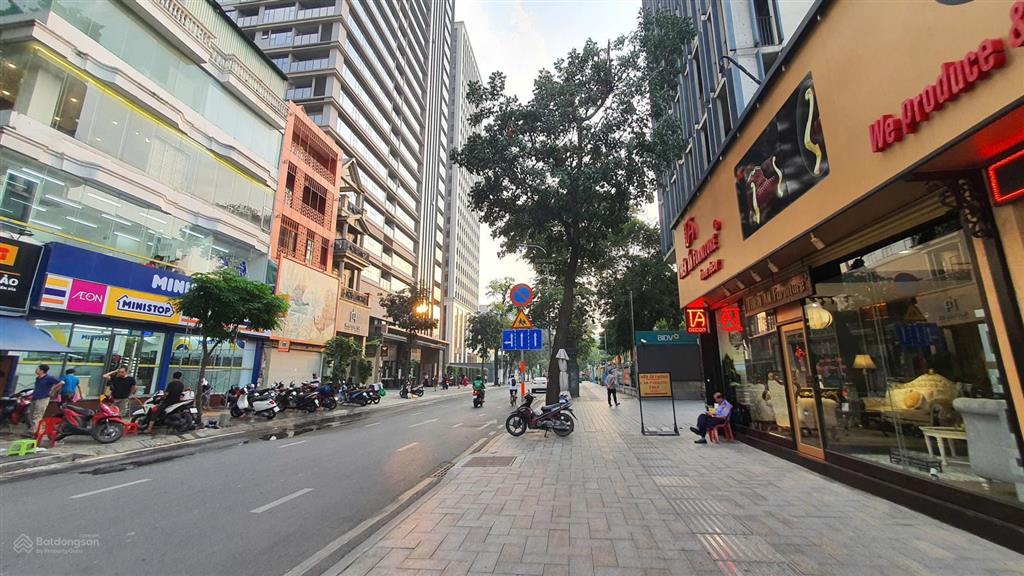 Vip tân định, quận 1, căn góc 2 mặt tiền, dt 65 m2 (4x16), giá tốt