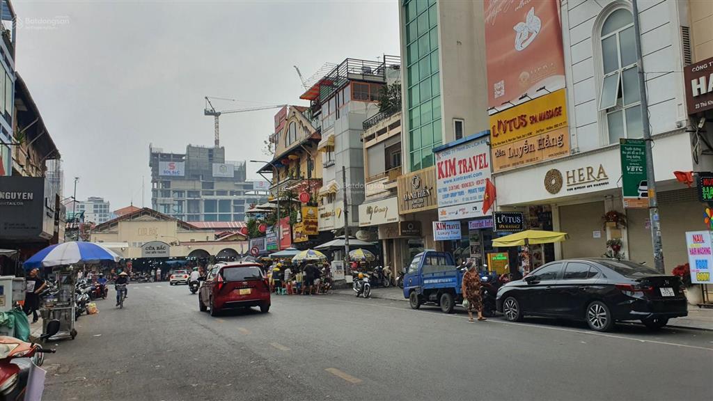 Vip chợ bến thành, nhà 3 tầng, dt 75 m2, dòng tiền hơn 1 tỷ/năm, giá đầu tư