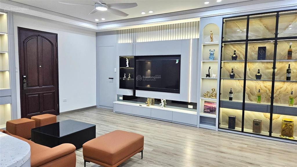 (chuẩn giá) bán căn hộ 2pn  2vs, dt 115m2, tòa 17t hoàng đạo thúy, giá 10.6 tỷ, full nội thất