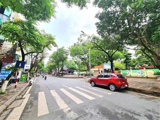 Bán nhà gần ngõ 26 nguyên hồng đống đa 49m2*5t, vỉa hè, phân lô, ôtô tránh, 10m ra phố, giá 23.9tỷ