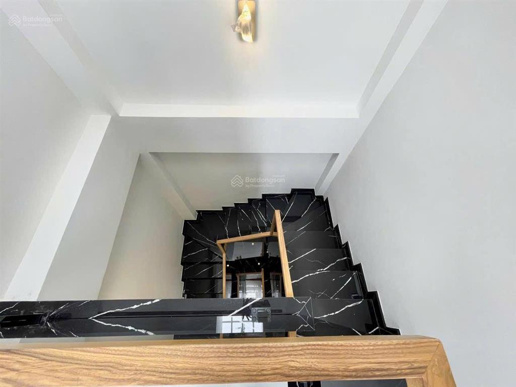 Bán nhà mặt tiền đường ô tô p. bình trưng đông, quận 2