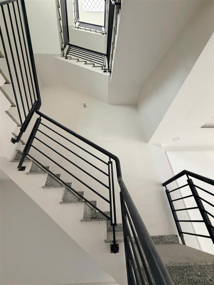 Bán nhà mặt tiền đường hoàng hữu nam đường lg 30m  p. long bình quận 9