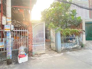 Bán căn nhà cấp 4 củ mặt tiền đường số p.bình trưng tây quận 2 ( cách đường nguyễn duy trinh 50m )