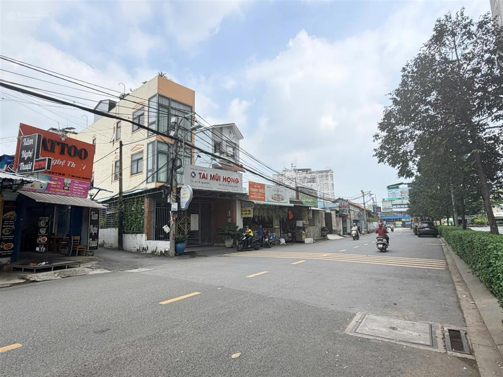 Bán căn góc 2 mặt tiền đường số 7, p.thạnh mỹ lợi, quận 2. đối diện chung cư cbd