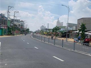 Chính chủ cần bán nhà cấp 4 mặt tiền lớn mới mở 74,8m2. trước rộng sau thoáng. có hẻm sau nhà