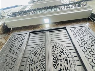 Bán gấp ccmn 50m2, 9 pkk, 12 tỷ, phố xuân thủy, cầu giấy. doanh thu 500tr/năm. ful đồ. ở ngay