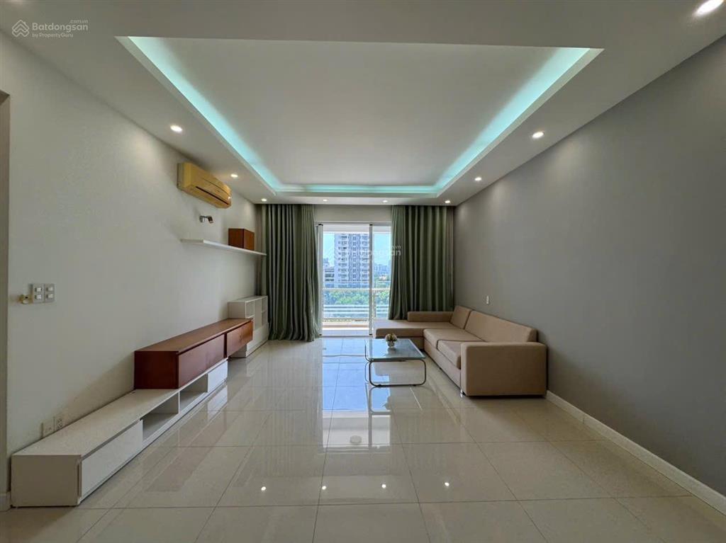 Bán căn hộ 3pn, 2wc, 145m2 giá siêu hời tại riverpark residence, phú mỹ hưng, 14.3 tỷ