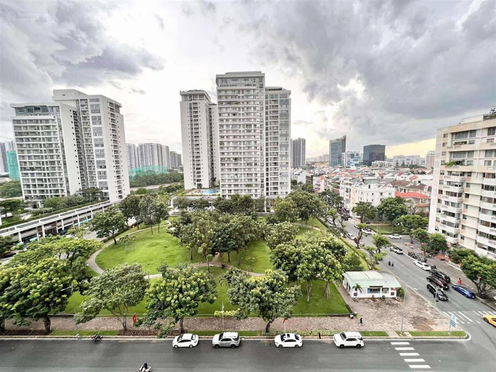 Bán căn hộ chung cư park view, 9,1 tỷ, 106m2, 3pn + 2wc + bếp, nội thất cơ bản tại phú mỹ hưng