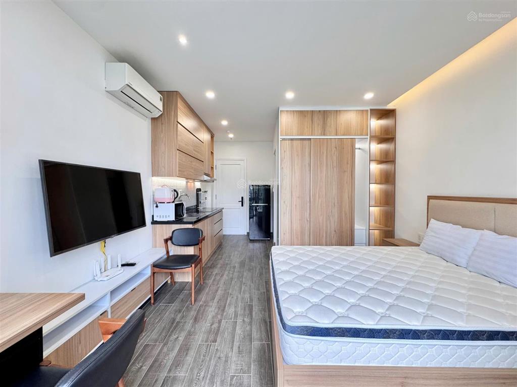 Căn hộ cao cấp ban công/ cửa sổ, ngay cầu thị nghè  nguyễn cửu vân, thảo cầm viên  bình thạnh