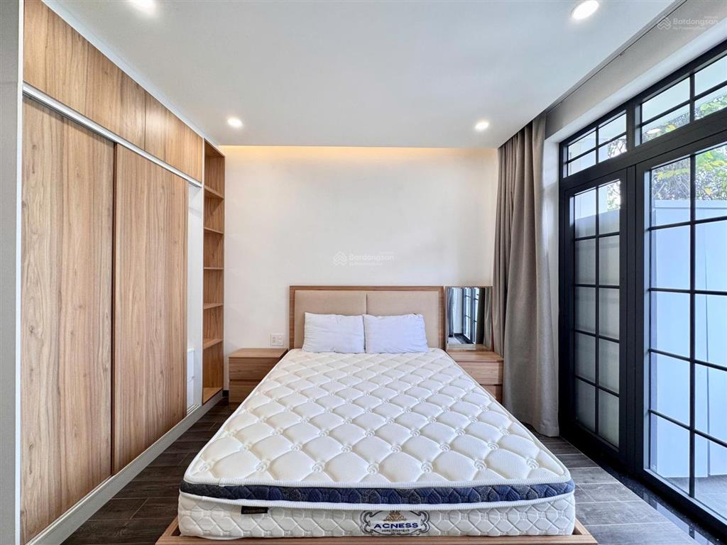 Căn hộ cao cấp ban công/ cửa sổ, ngay cầu thị nghè  nguyễn cửu vân, thảo cầm viên  bình thạnh