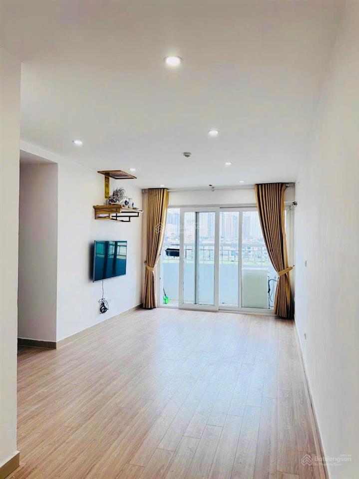 Chính chủ bán căn góc 68.9m2 2pn  2wc  2bc full nt, view đẹp  giá nhỉnh 4 tỷ   0936 225 ***