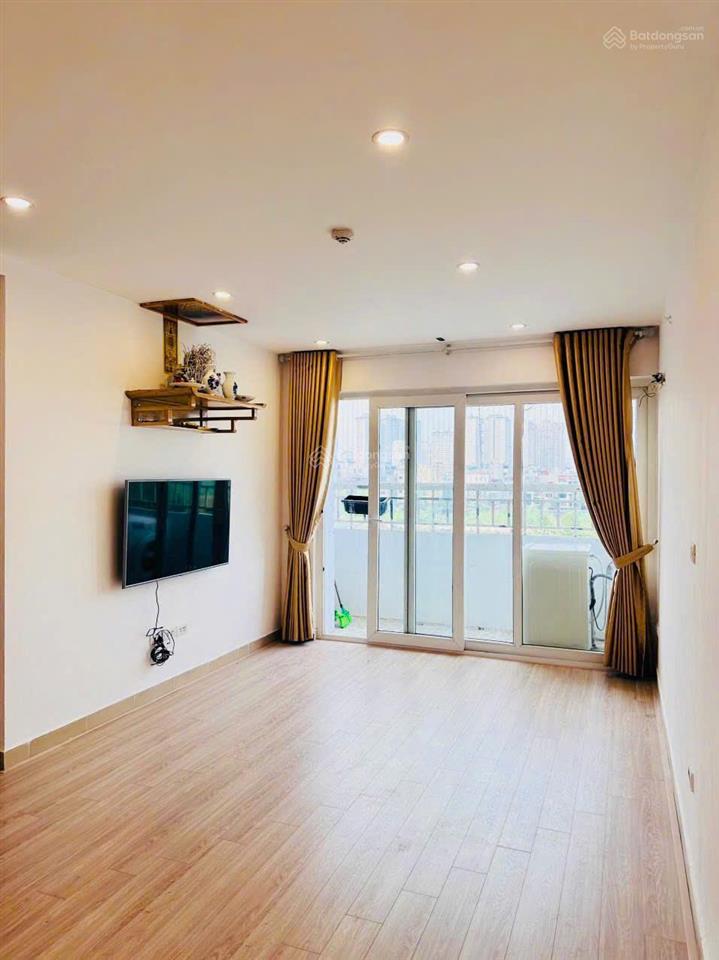 Chính chủ bán căn góc 68.9m2 2pn  2wc  2bc full nt, view đẹp  giá nhỉnh 4 tỷ   0936 225 ***