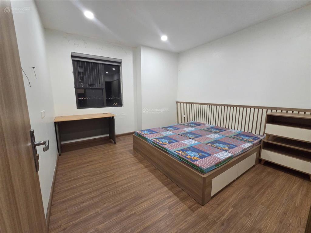 Chủ nhà gửi bán căn góc tầng cao 97m2 3pn full đồ cc le grand jardin giá 8 tỷ bao thuế phí.