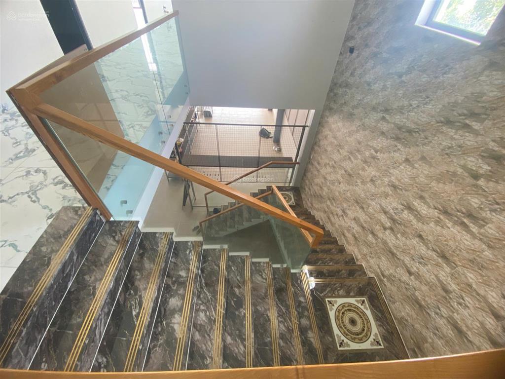 Cho thuê nhà riêng tại kdc thuận giao, bình dương. diện tích 280m2 (mặt tiền 10m x dài 28m)