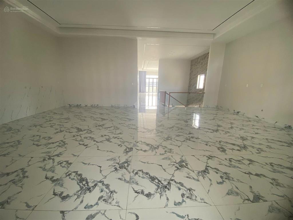 Cho thuê nhà riêng tại kdc thuận giao, bình dương. diện tích 280m2 (mặt tiền 10m x dài 28m)