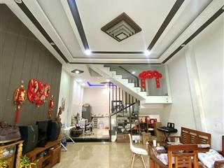 Chính chủ gửi bán nhanh nhà đẹp 3 tầng mặt tiền vũ quỳnh, cạnh biển nguyễn tất thành