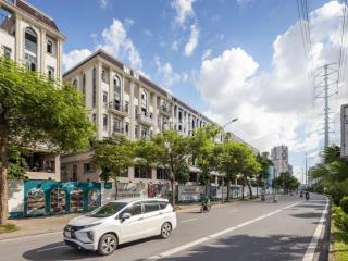 Bán nhà 5,5 tầng dự án louis city đại mỗ mặt đường lê quang đạo kéo dài dt 120m2, mt 6m, giá rẻ