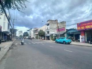 Nhà cách đường 1 căn, hẻm 2,5m đường phước long, phường nam nha trang. tắm biển 5phut. giá 3ty950